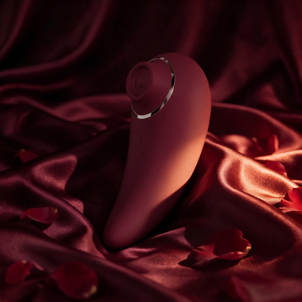 Sweet Spot shown on silk in warm candlelight